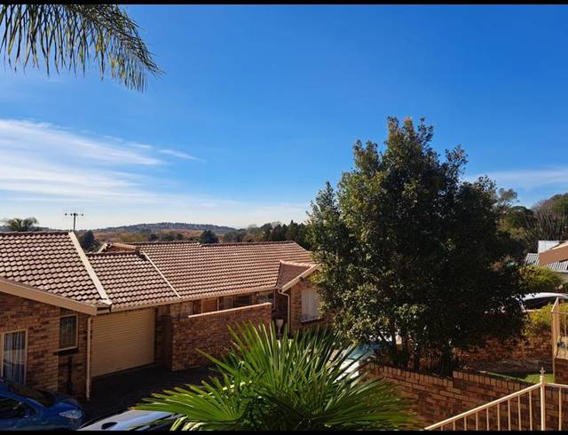 3 BEDROOM TOWNHOUSE FOR SALE IN WILROPARK